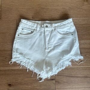 White Zara Jean Shorts Size 6